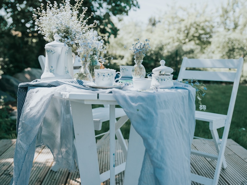 The Table Runner 501 - Carpet Denim